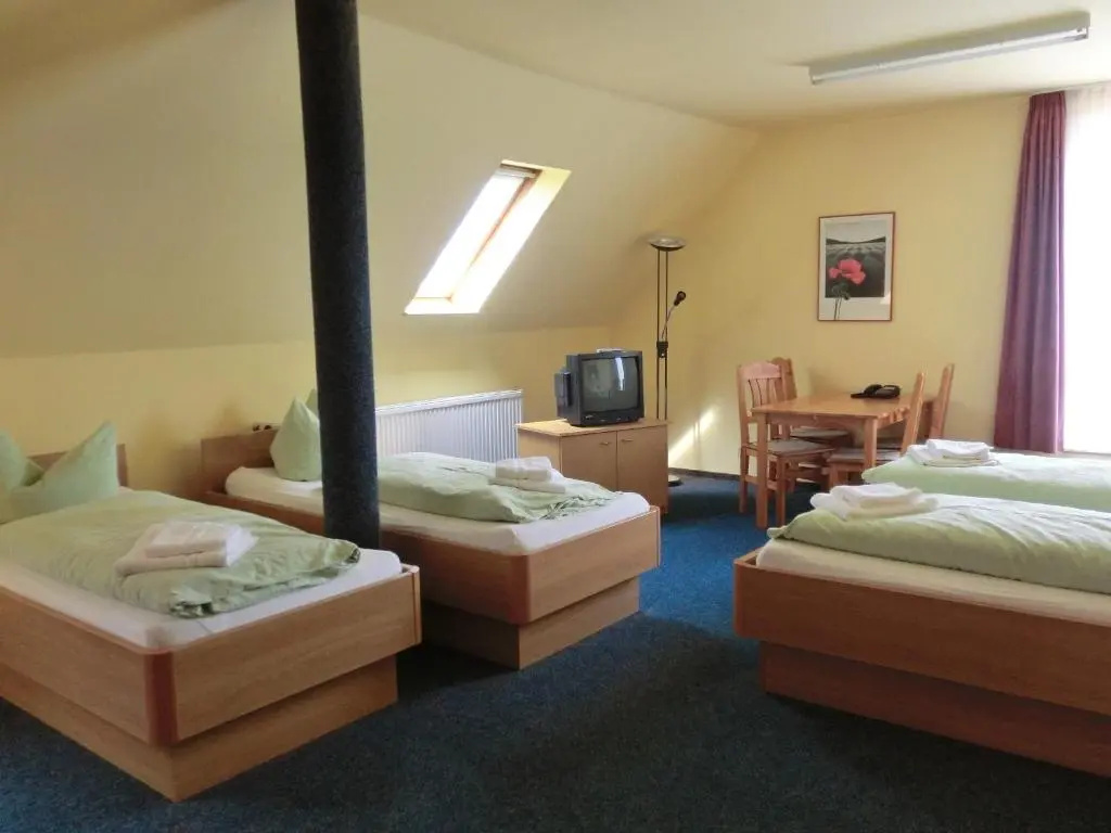 Hotel Am Kleinbahnhof - Chambres