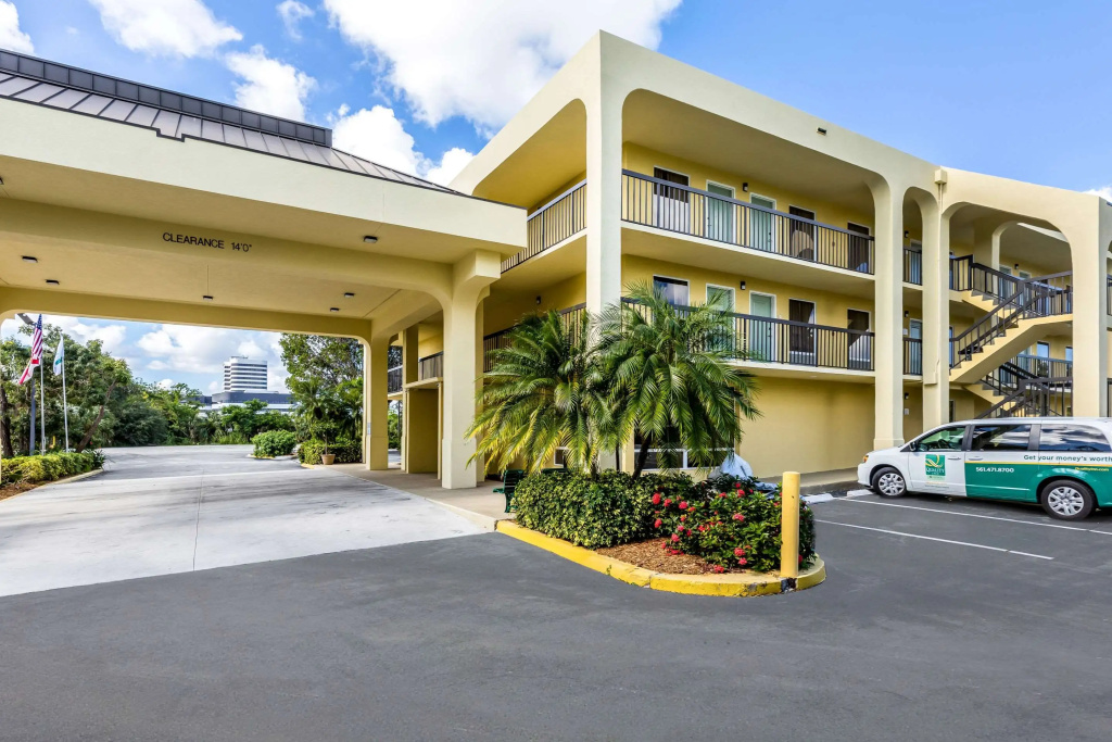 Quality Inn Palm Beach International Airport