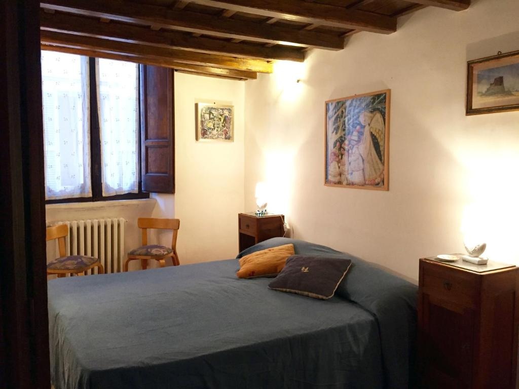 Navona Flat
