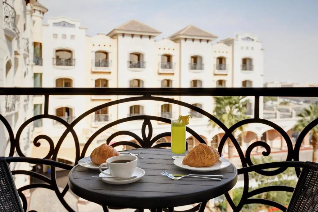 Standard Double room with balcony (full double bed)