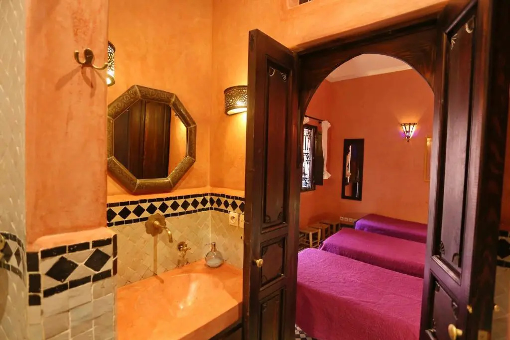 Standard Triple room