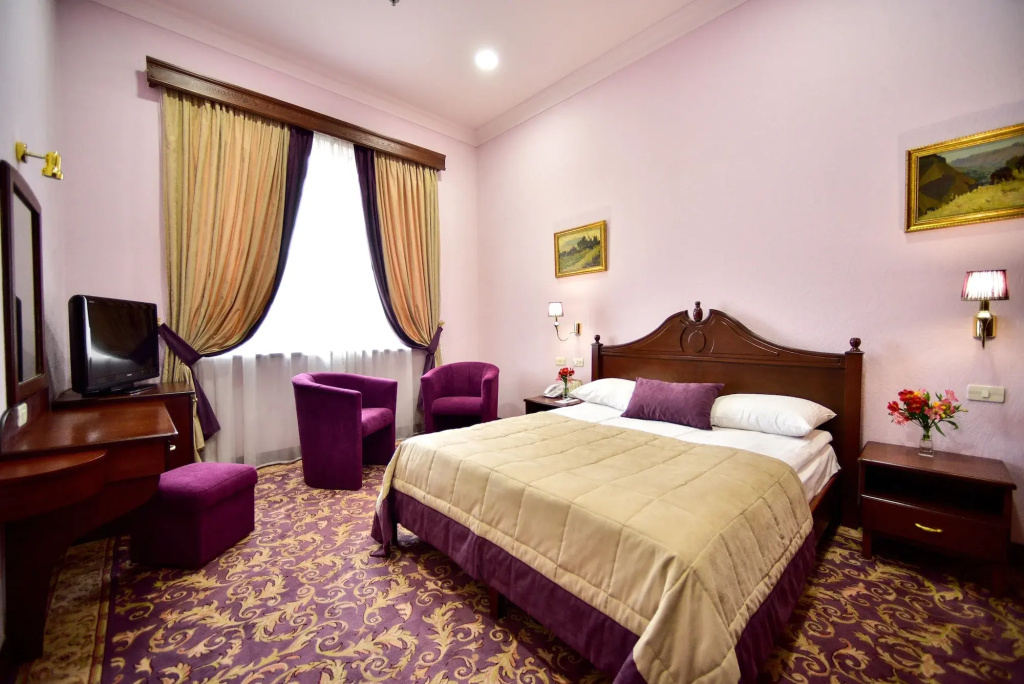 METROPOL HOTEL Yerevan — фото