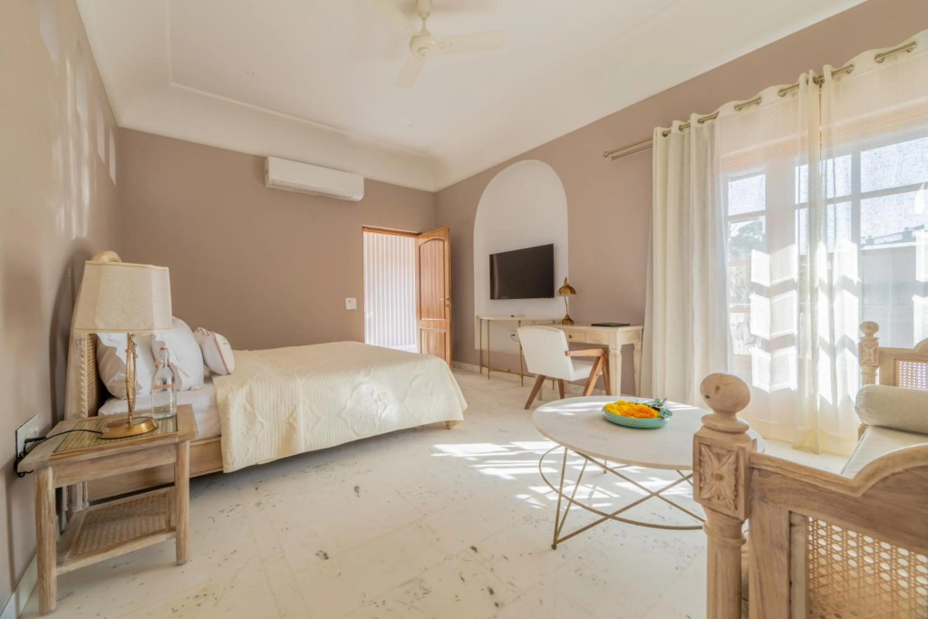 Niravi Jaipur — 4