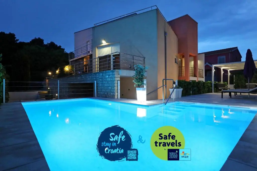 Deluxe Villa