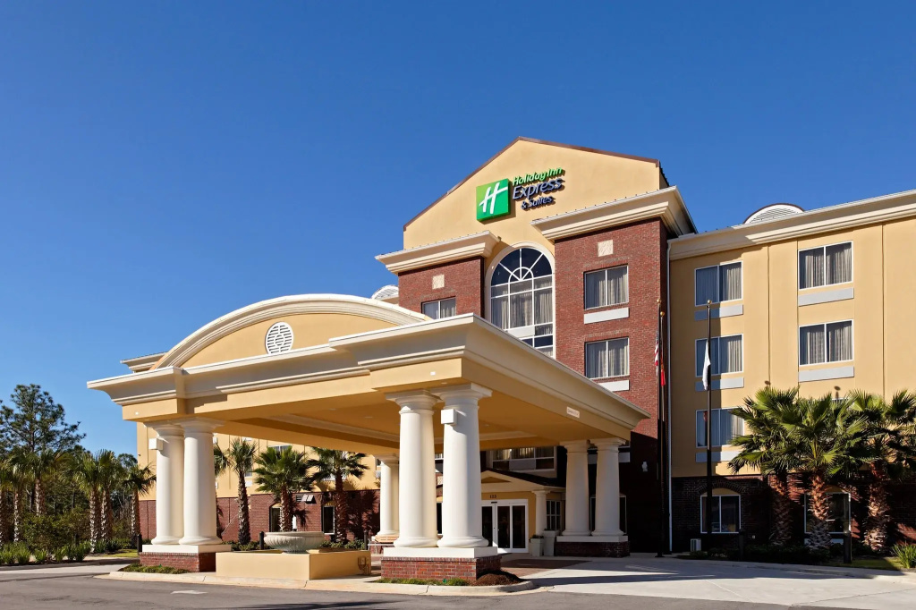 Holiday Inn Express Hotel & Suites Crestview by IHG