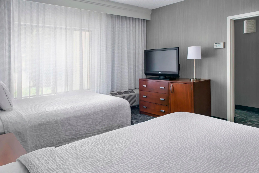 Quadruple Suite