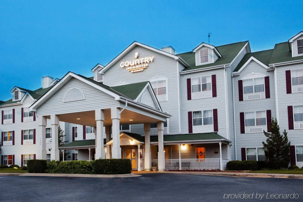 Country Inn & Suites by Radisson, Columbus, GA