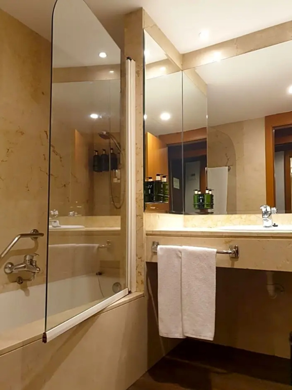 Best Western Premier CMC Girona - Chambres