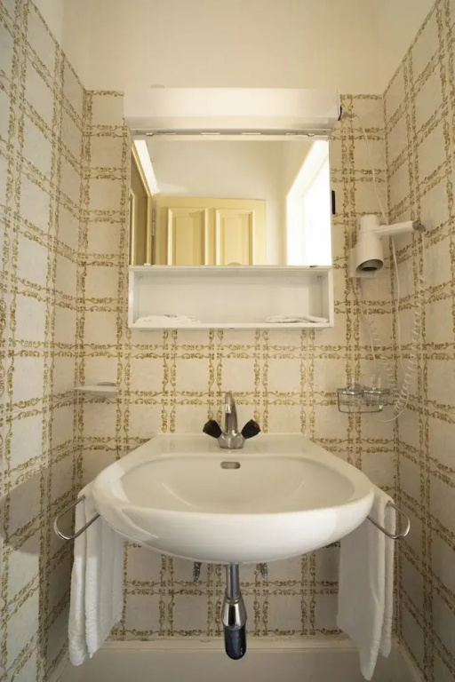 J5 Hotels Helvetie Montreux - Chambres