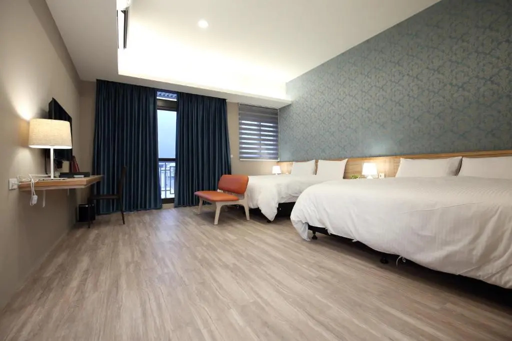 Standard Quadruple room with balcony