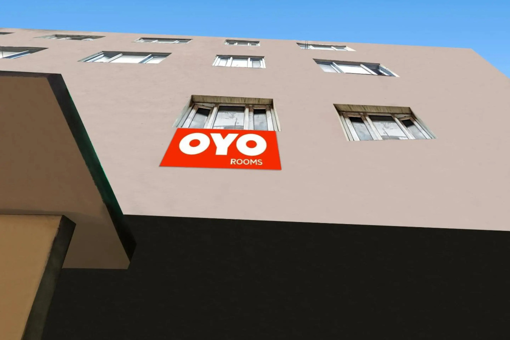 OYO Flagship 80638 Maharaja Rooms And Stay