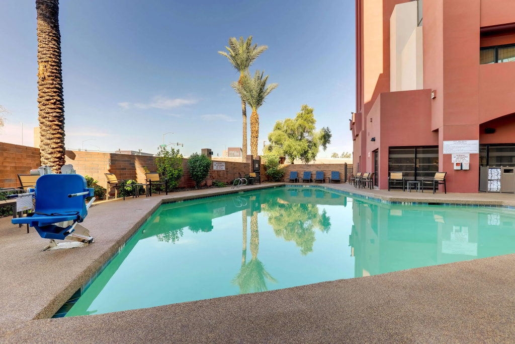 Drury Inn & Suites Phoenix Airport - Général