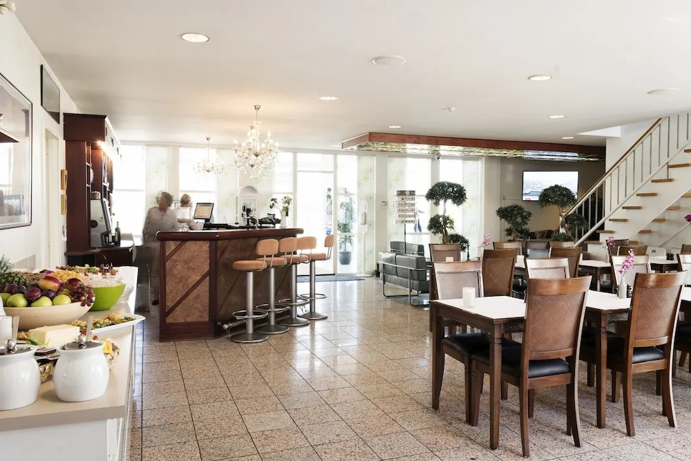 Hotel photo 18