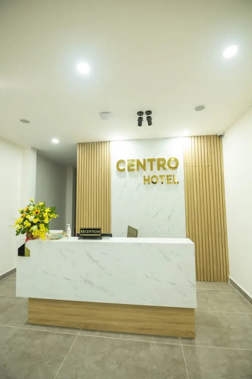 Lobby & Reception