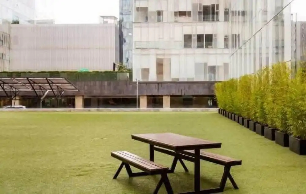 The Plaza - Stylish 1 BDR in Carso
