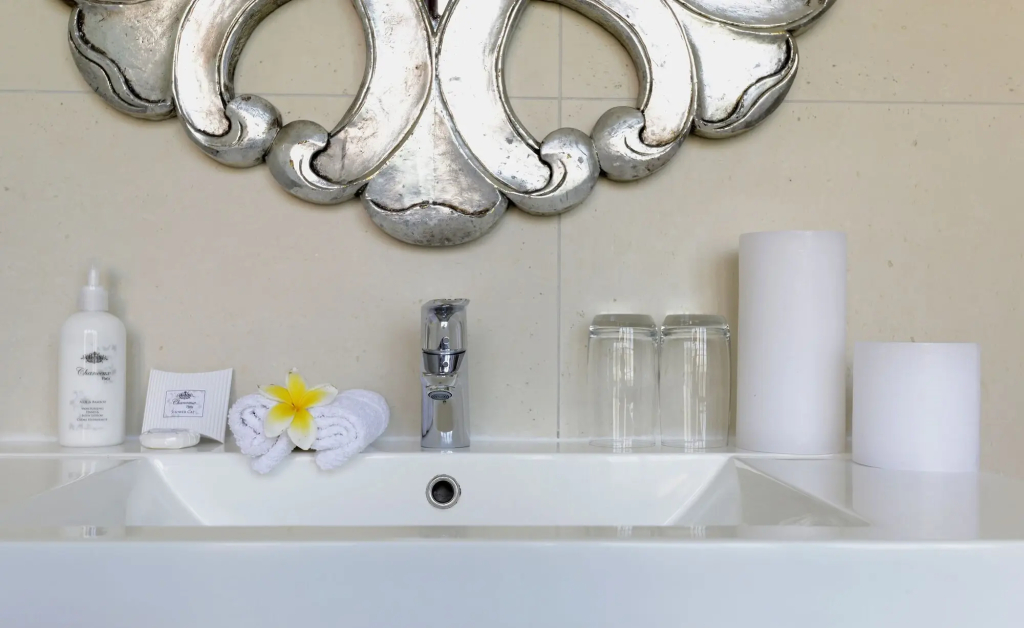 The Saint James on Venice Luxury Guest House - фото 17