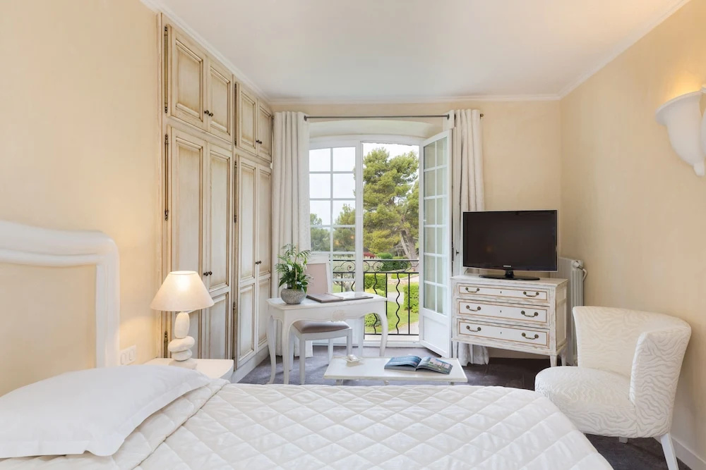 La Bastide De Tourtour & Spa Hôtel - Chambres