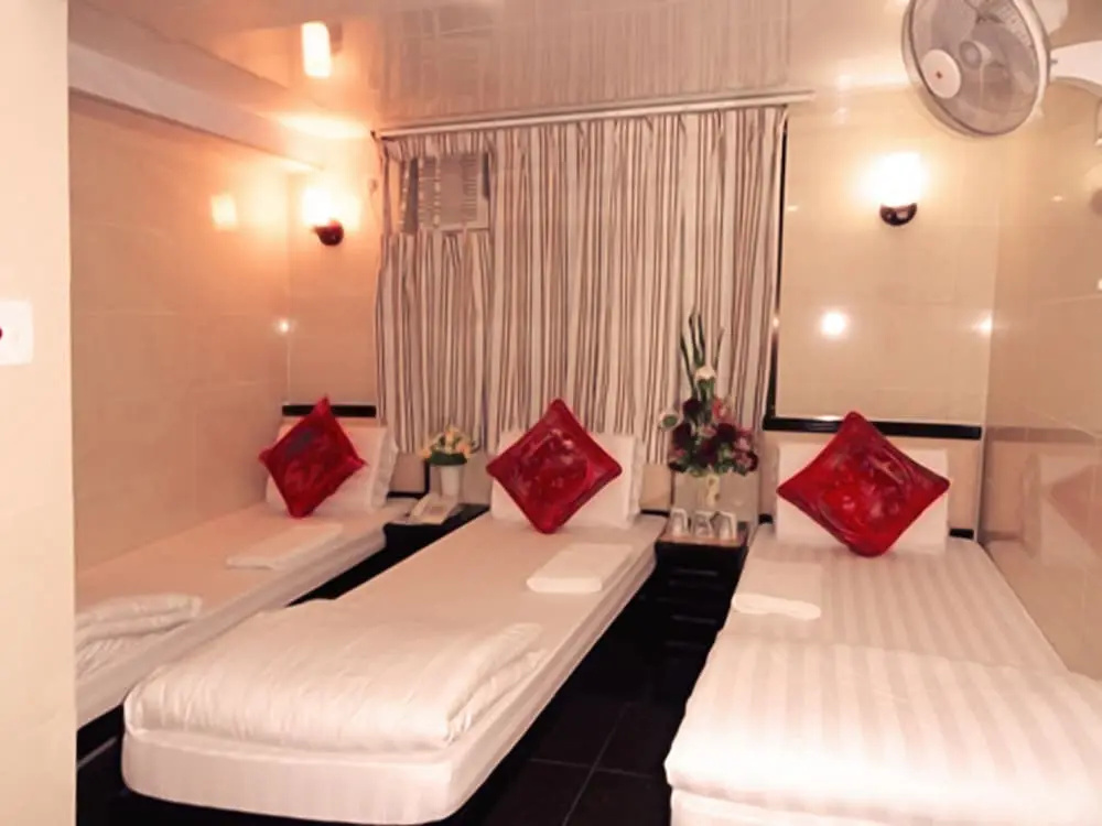 Standard Triple room