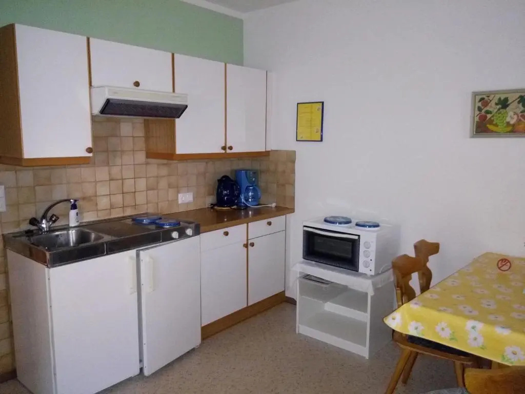 2 Bedrooms Apartment