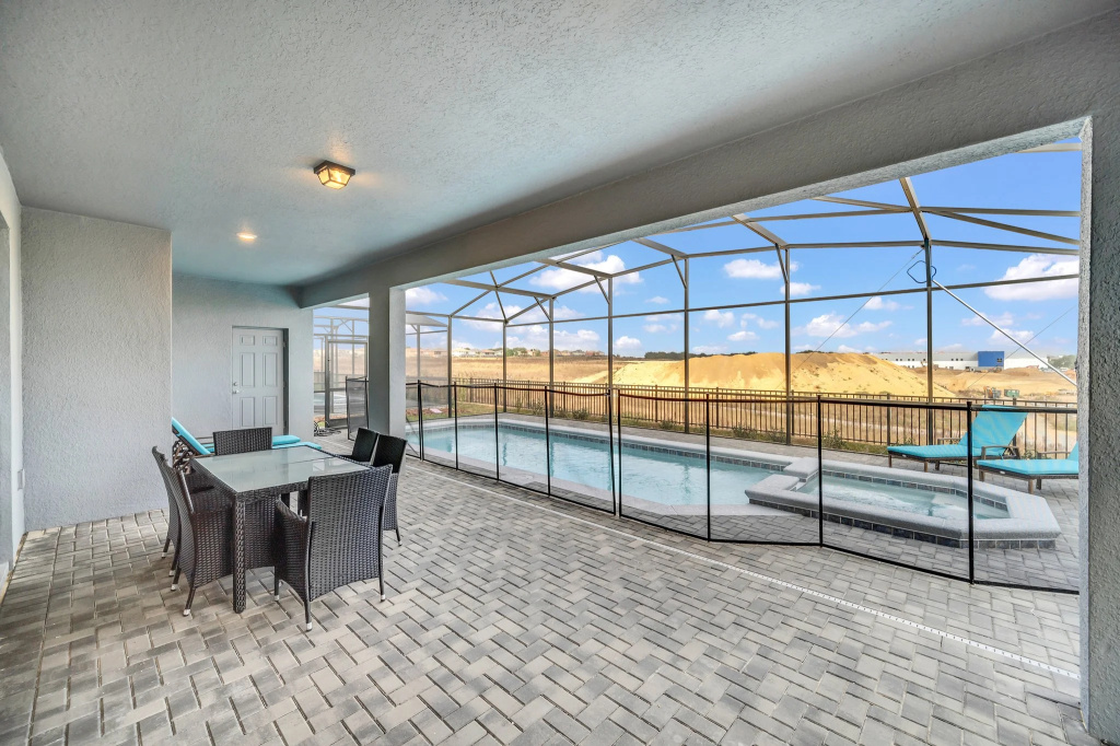 Brand New 9Bd Mansion Pool/ Spa At Windsor Island, Davenport, US