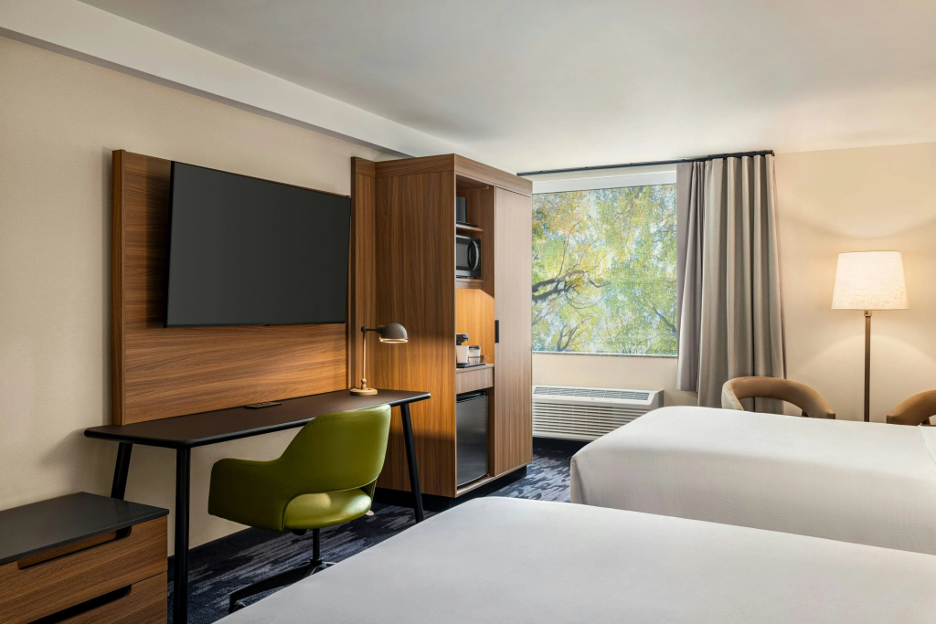 Fairfield by Marriott Inn & Suites Madison South — 2