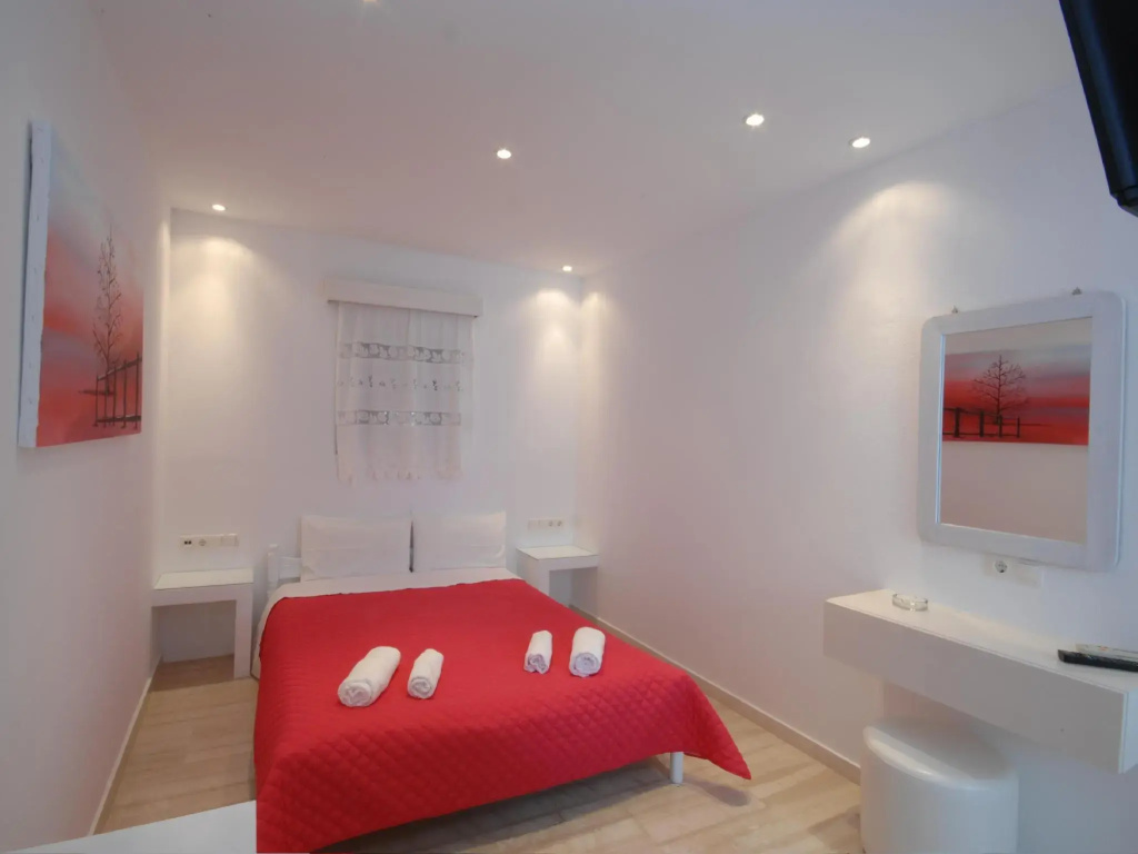 Economy Double room (full double bed)