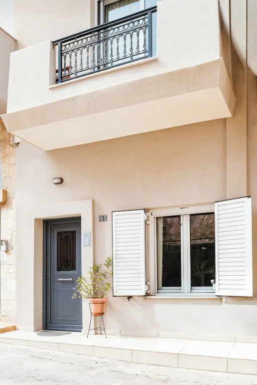 the Cosy Modern and Comfortable Apartment in the Heart of Heraklion City Centre