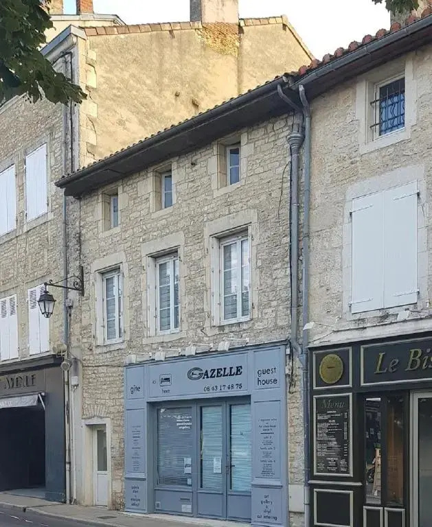 Gazelle Guest House and Art Gallery