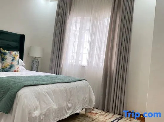 Luxurious Messe Luxe 4-bed Apartment CBD