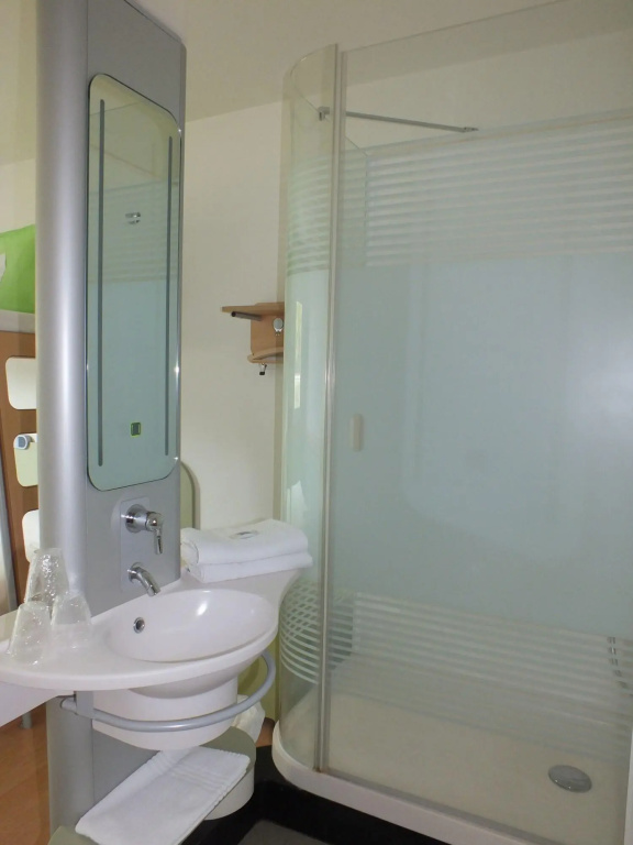 Afficher la photo 7 — ibis budget Romorantin