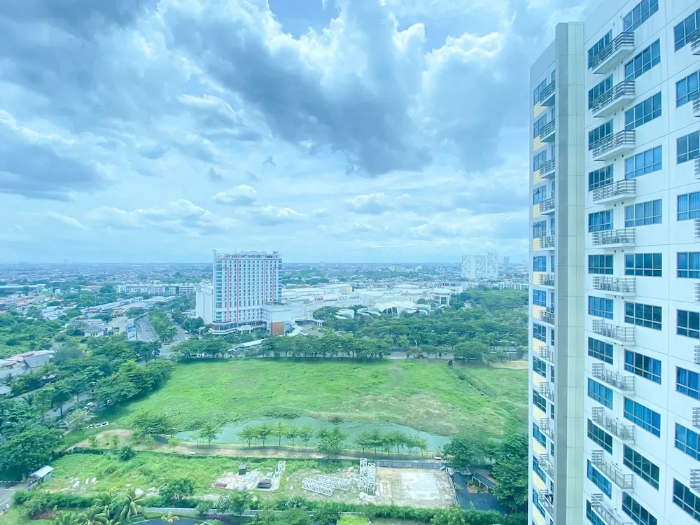 Restful Studio At Springlake Summarecon Apartment Near Mall