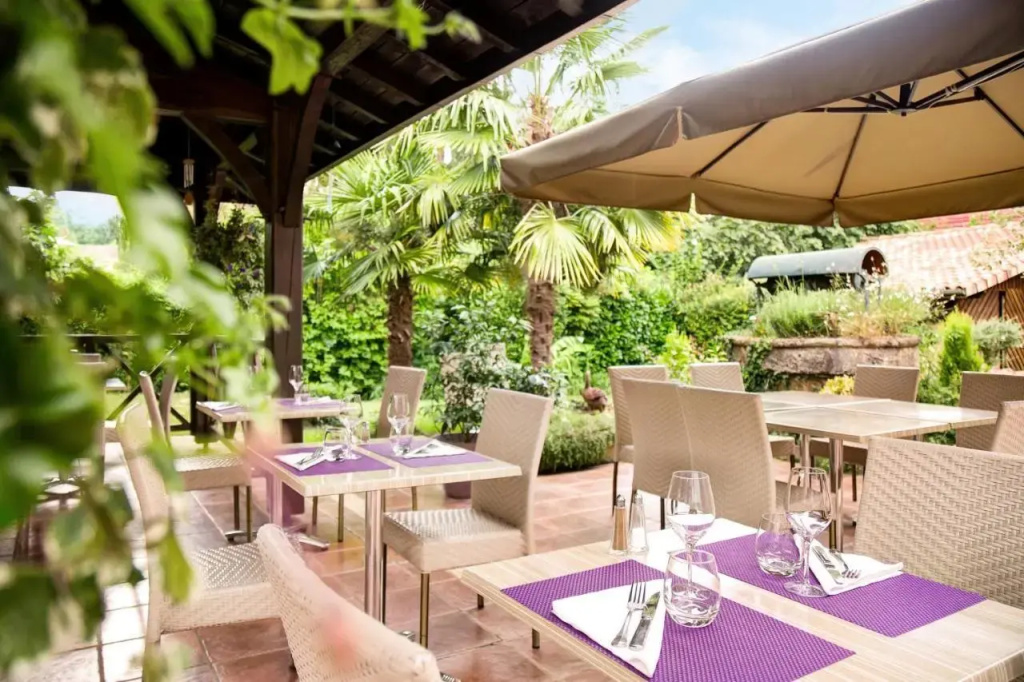 Logis Hôtel Restaurant Du Commerce - Général