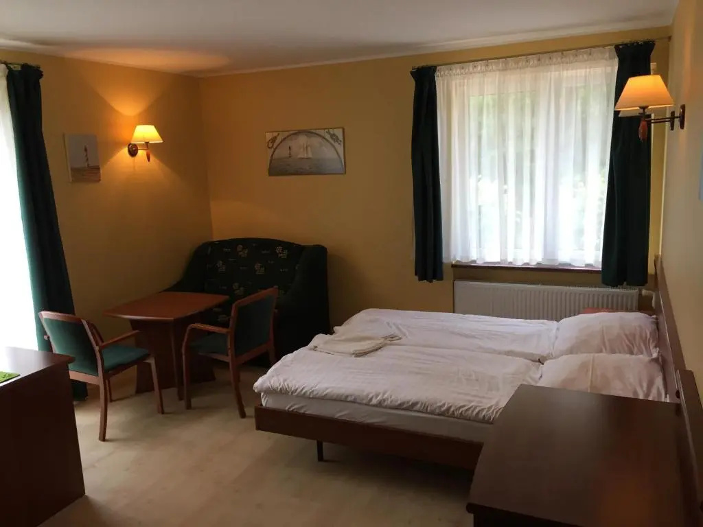 Standard Double room with balcony (full double bed)