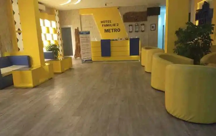 Lobby & Reception