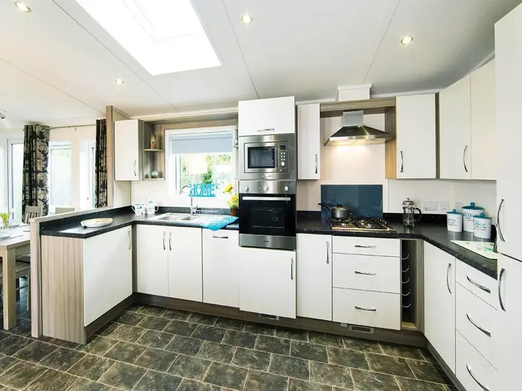 四人房豪華套房