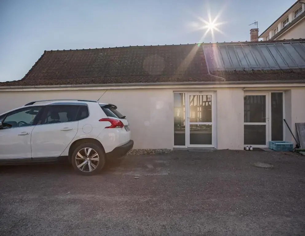 Loft avec jardin et parking privé