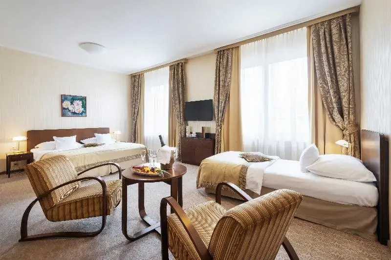 Standard Triple room with balcony