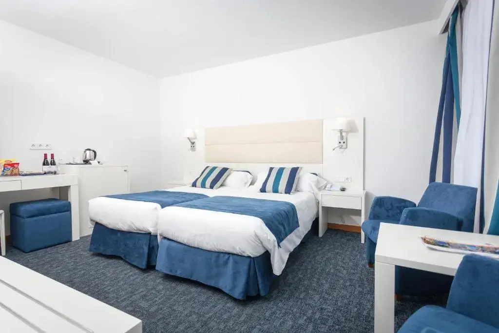 Economy room