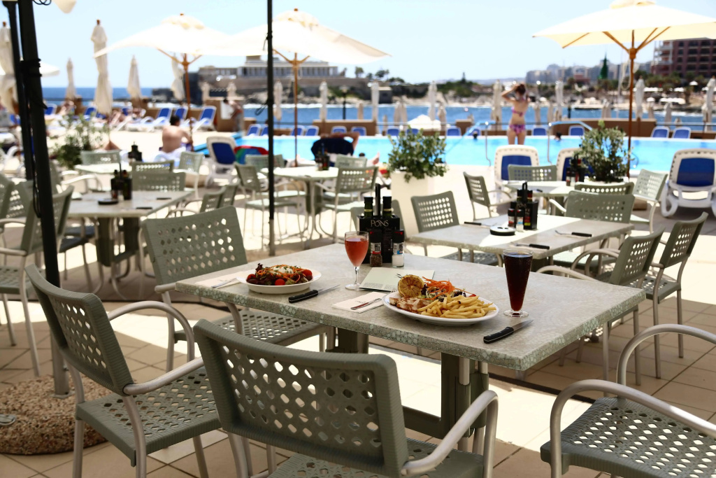 Corinthia St George's Bay - Général