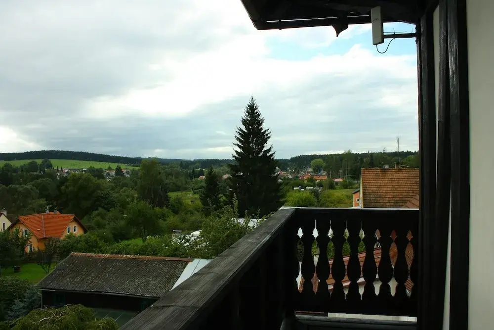 Balcony & Terrace