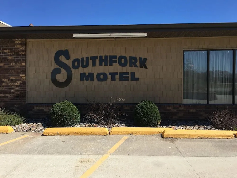 Southfork Motel and Grill