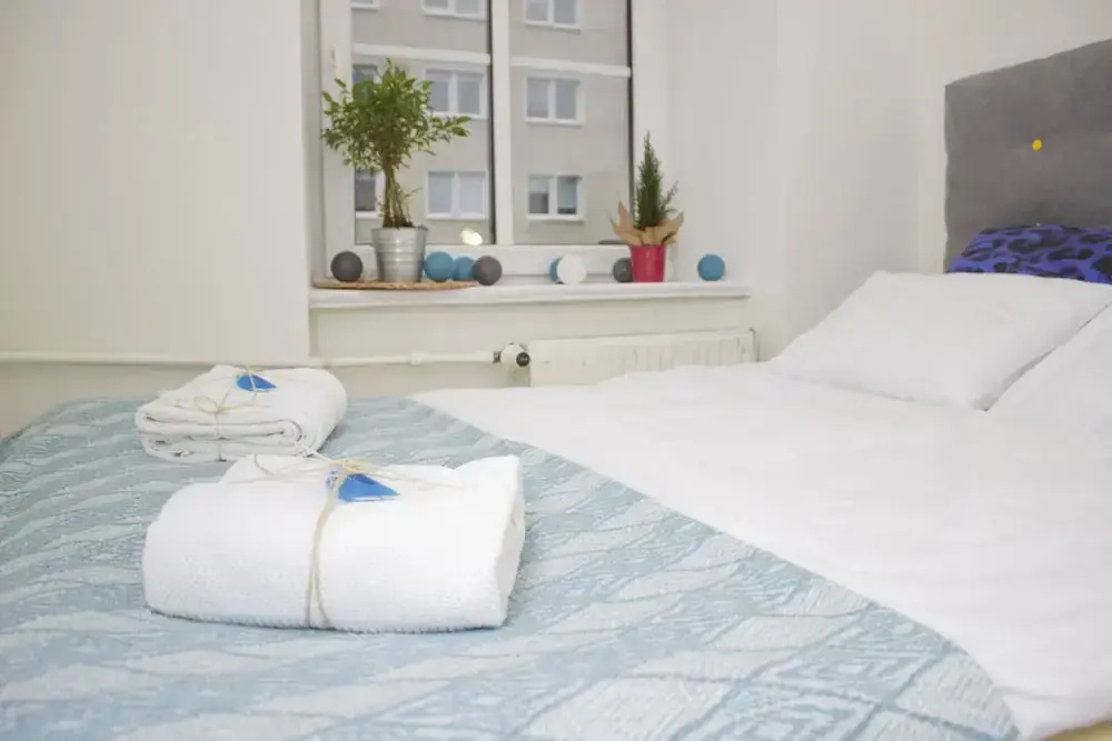Double room (full double bed)