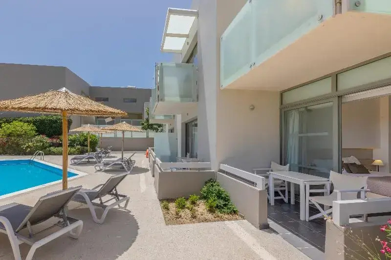 Standard Double room with balcony (full double bed)
