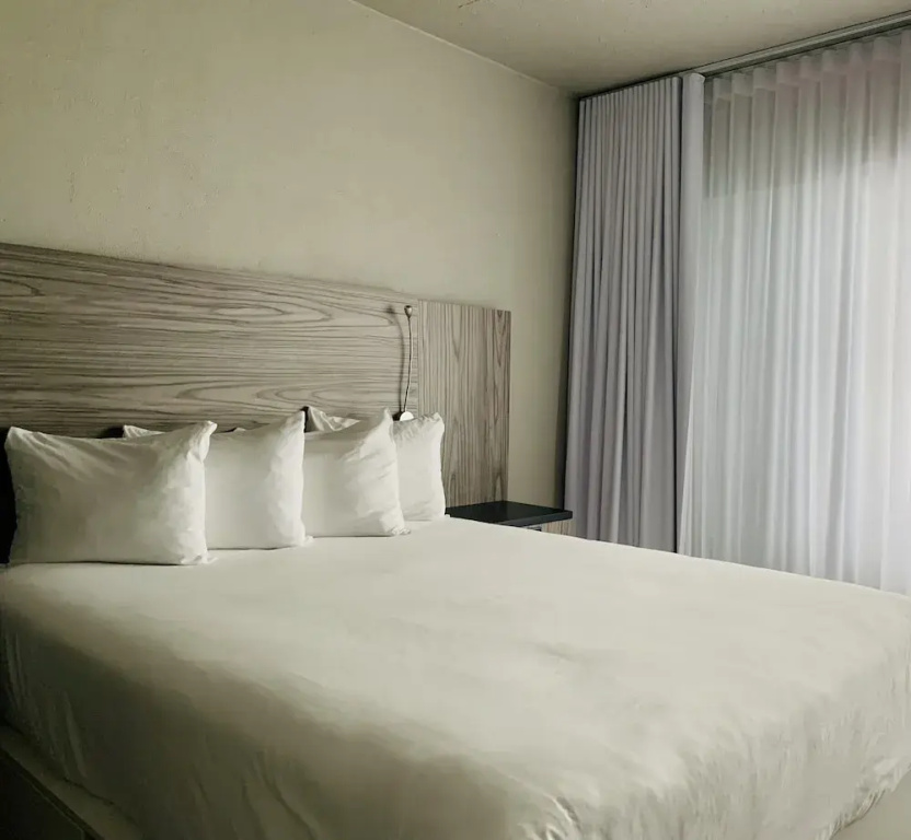Standard Double room with balcony and with sea view (full double bed)