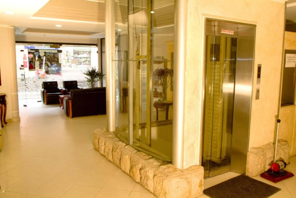 Hotel photo 11
