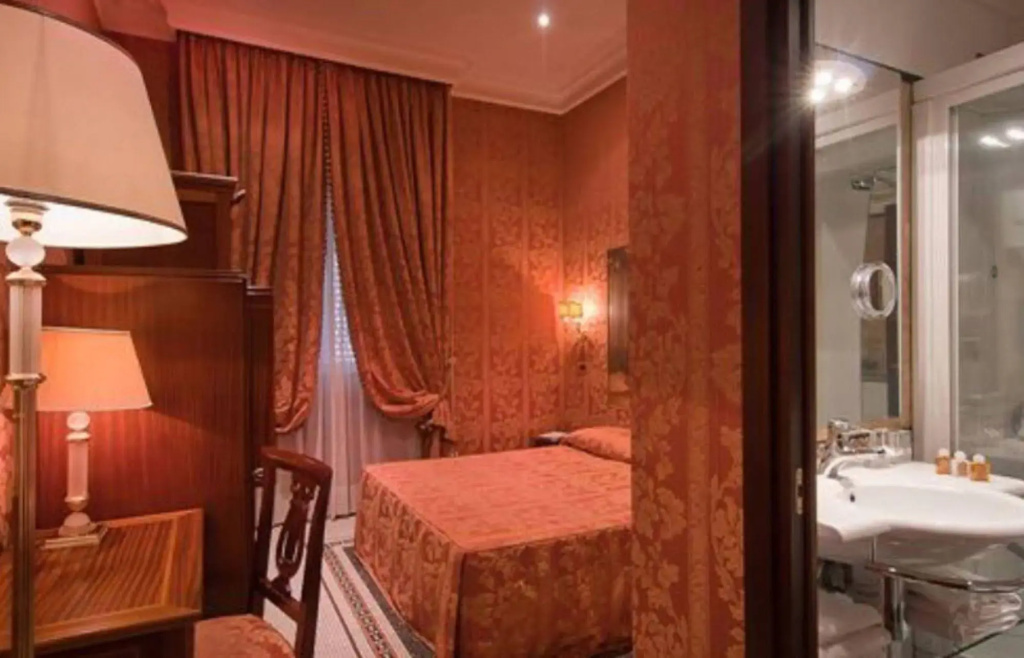 Hotel photo 5