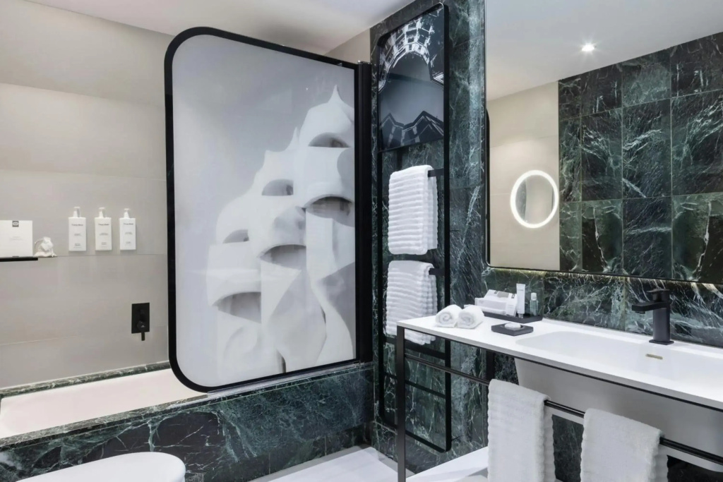 Renaissance Barcelona Hotel - фото 11