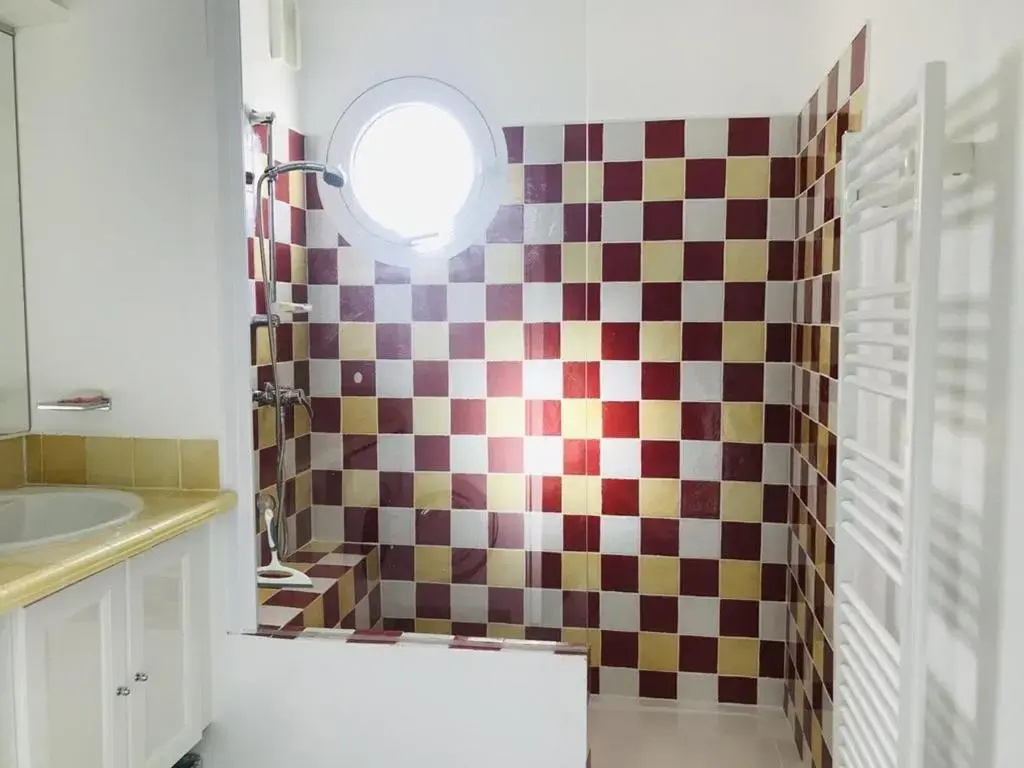 Afficher la photo 7 — Appartement Calvi, 3 pièces, 4 personnes - FR-1-63-277