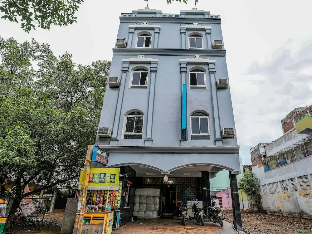 Oyo 12680 Hotel Sitara Grand