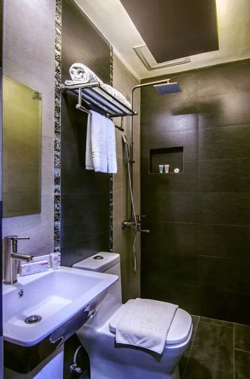 Eloisa Royal Suites - Chambres
